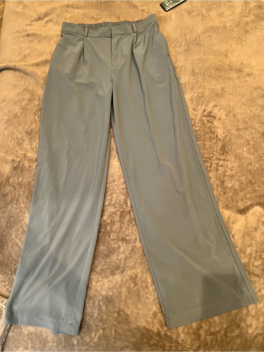 Men's Wide-Leg Dress Pants in Gray